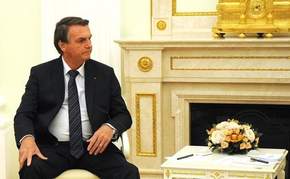 Kremlin Sarayı: Rusya ve Brezilya, Kapsamlı Nükleer Deneme Yasağı Anlaşması'nın en kısa sürede yürürlüğe girmesinden yana Rusya Devlet Başkanı...