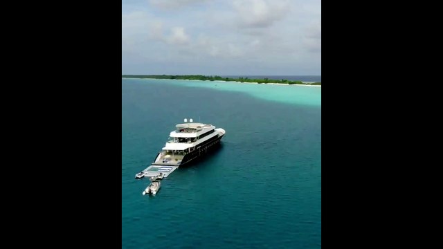 Maldives Cruising