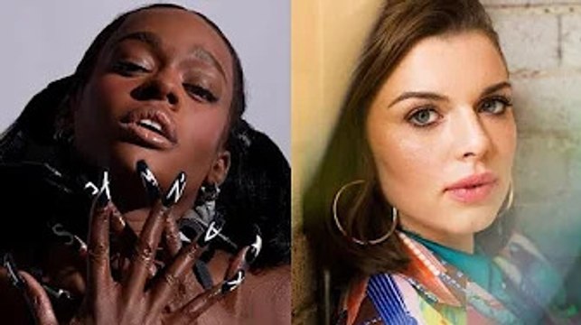 Azealia Banks Leaks Shocking Picture of Julia Fox Amid Their Social Media War