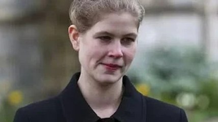 Lady Louise profite d'une escapade à mi-parcours avec Sophie, Edward et son frère James