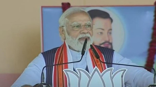 PM Modi takes dig at Samajwadi Party in Sitapur rally