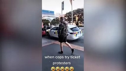 police in New Zealand have their patrol car TOWED