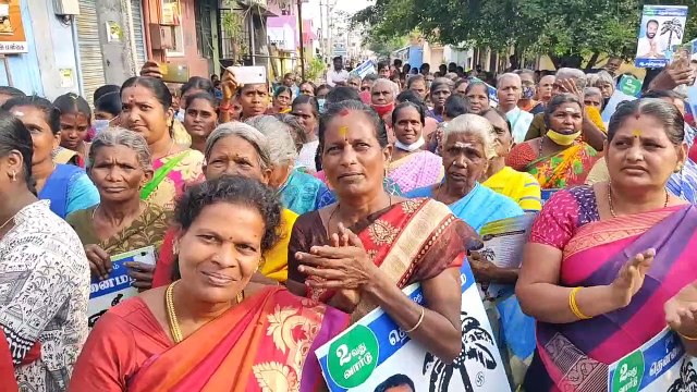 இது லிஸ்ட்லயே இல்லையே.. தேர்தல் களத்தில் செந்தில் கணேஷ், ராஜலட்சுமி தம்பதி! பாட்டுபாடி வாக்கு கேட்பு