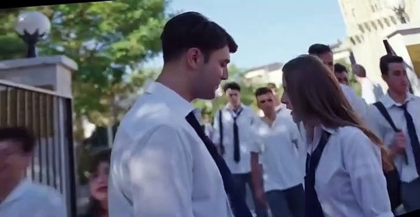 Love 101 S01 E06
