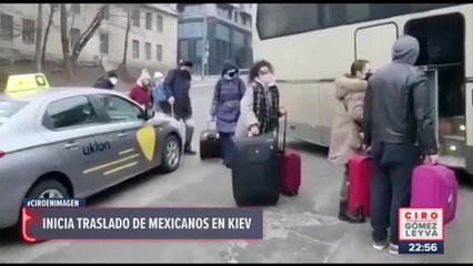 Trasladan a familias mexicanas al sur de Ucrania por seguridad