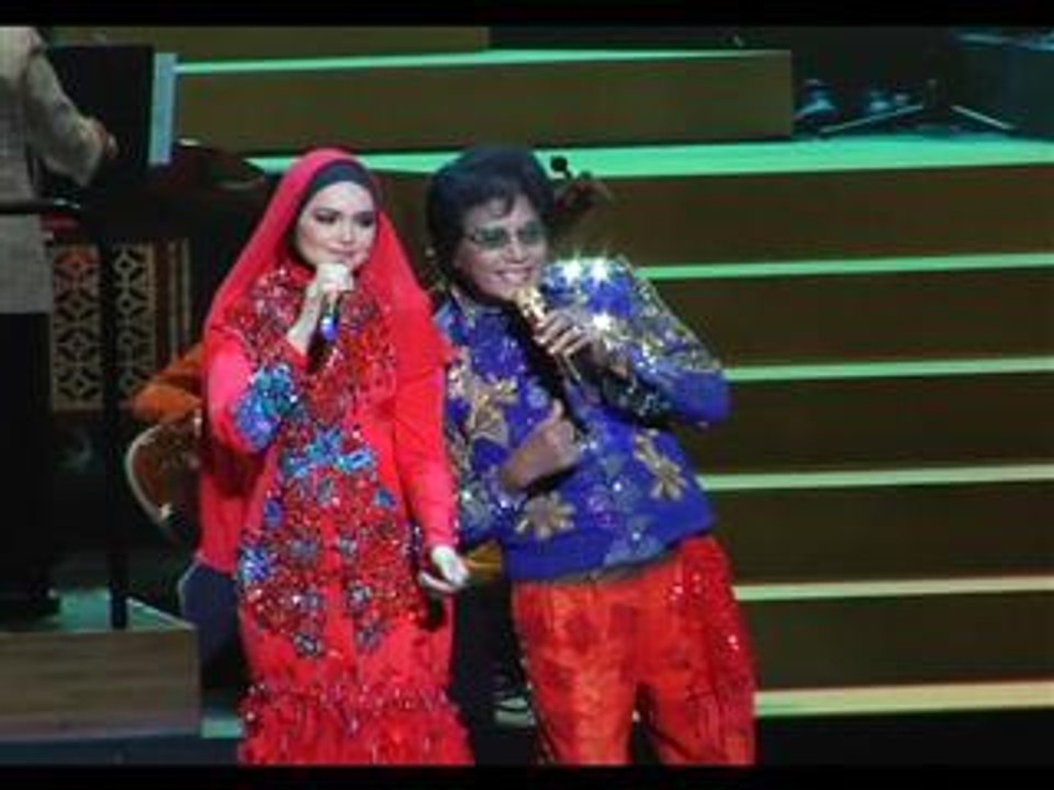 Siti dapatkan suntikan sebelum konsert