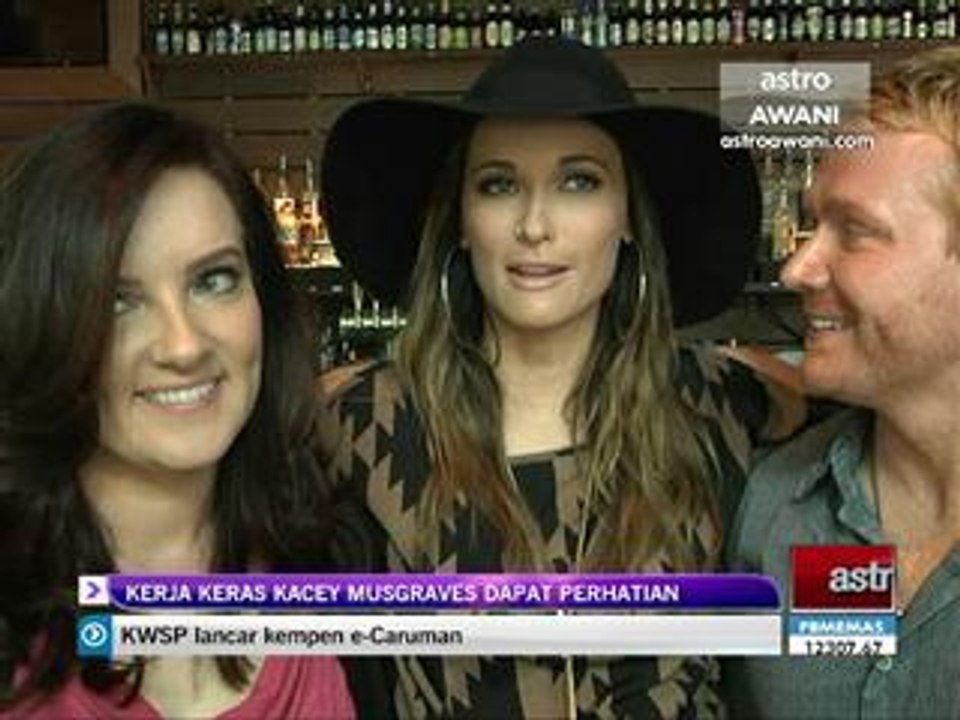 Kerja keras Kacey Musgraves dapat perhatian
