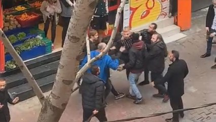 Cihangir'de ellerinde sopa ve kılıçla esnafa saldırdılar