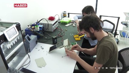 Kazaları önlemek için aydınlatmalı kedi gözü ürettiler