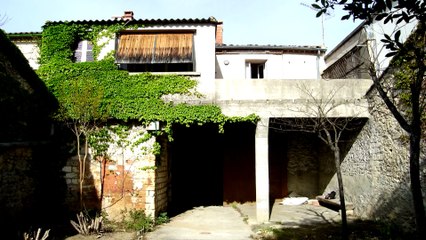 Journée de la rénovation - Cette maison de ville datée fin XIXe siècle, et son extension très années 6O ont bien changé. Une…