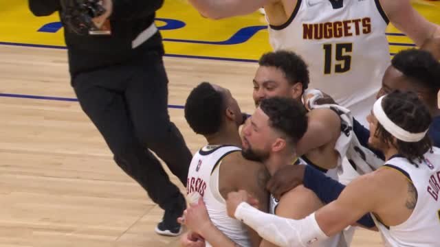 Morris hits buzzer-beating three to stun Warriors