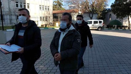 Karısının boğazına bıçak dayayıp boynundaki altını alan koca gözaltına alındı