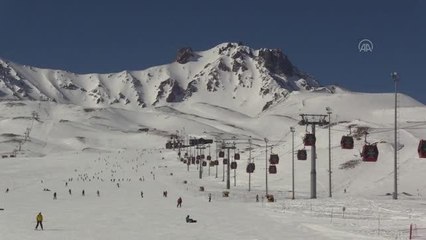 Çekya'nın Ankara Büyükelçisi Vacek'ten Türkiye turizmine övgü