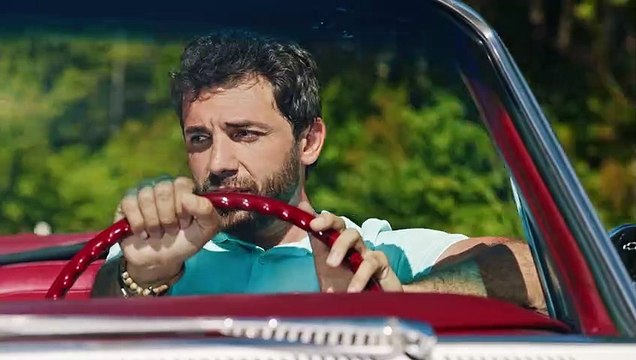 Çevre Şehircilik ve İklim Değişikliği Bakanlığı yola atılan çöplere dikkat çekti