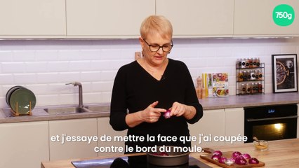 tarte tatin aux oignons rouges et tuiles de parmesan