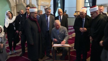 Nuevo quebradero de cabeza para Isabel II: tras Andrés, Carlos en el ojo del huracán