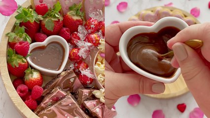 'This MOUTH-WATERING 'Sweetie Board' is the PERFECT Valentine's treat'