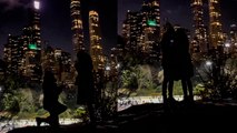 'Girl gets proposed to in front of the BREATHTAKING Manhattan skyline '