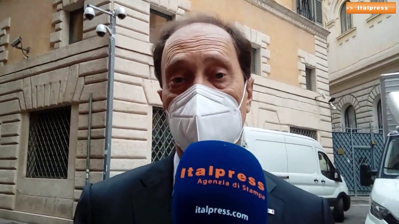 Ciriani "Riaprire subito in sicurezza"