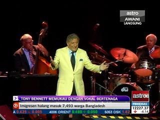 Tony Bennett memukau dengan vokal bertenaga