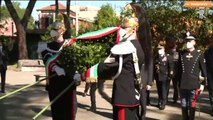 25 aprile, il presidente Mattarella depone corona d'alloro