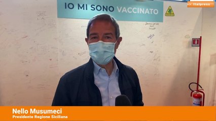 Covid, Musumeci "Mi sono vaccinato, fatelo anche voi"