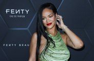 Rihanna in gravidanza usa crema idratante a gogò