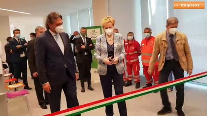 Vaccino, Unipol inaugura primo hub aziendale a Milano