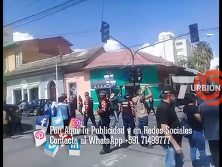 Mientras unos festejan otros exigen sus derechos