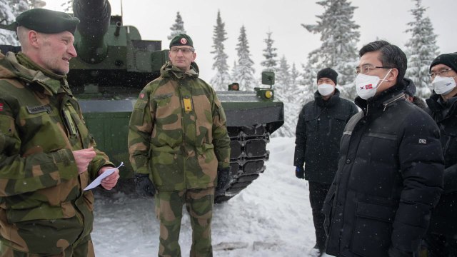 서욱 장관 노르웨이 K2 전차 평가 참관...주력전차 선정 적극 지원 / YTN