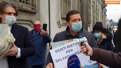 MIlano, ristoratori dal Prefetto con chiavi attività chiuse