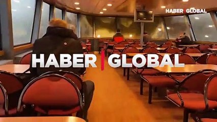 Korku filminden bir sahne değil! Fırtınaya yakalanan feribotta panik anları kamerada