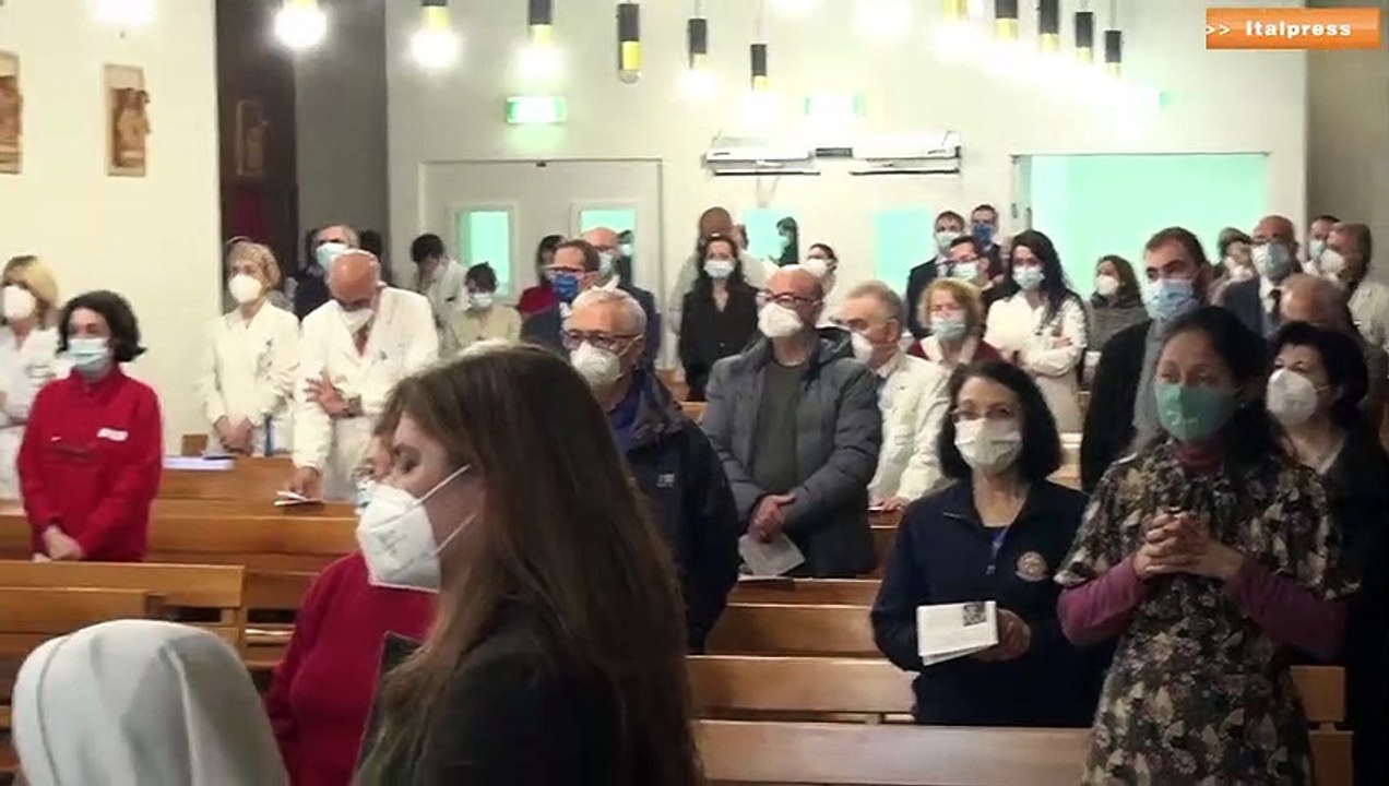 Al Gemelli seconda sezione della mostra il "Vaticano 3" su Giovanni Paolo II