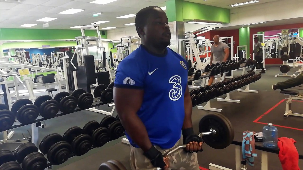 Proper Bicep Curl Form for Bigger Arms