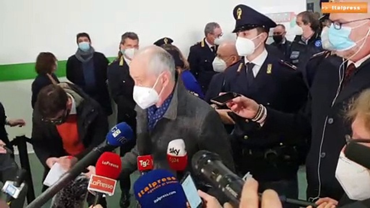 Gabrielli "In Italia niente sanzioni ma necessario vaccinarsi"