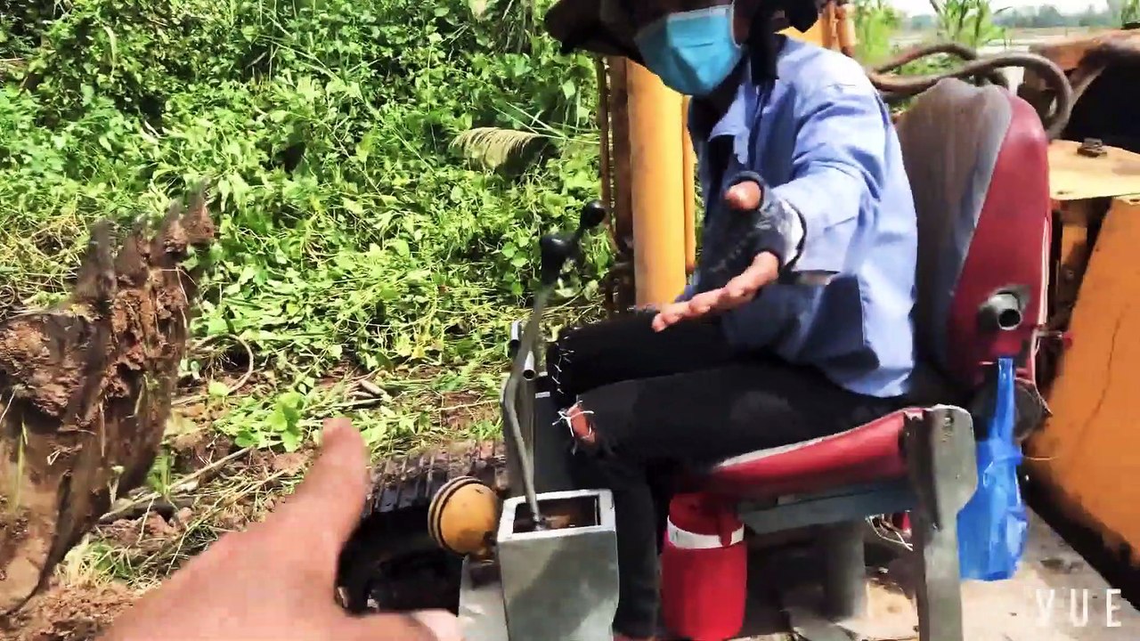 XE CUỐC S265 CẦN DÀI lên phà và ban bờ xáng