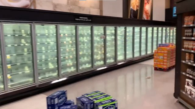 Les réfrigérateurs du IGA de Châteauguay vidés temporairement