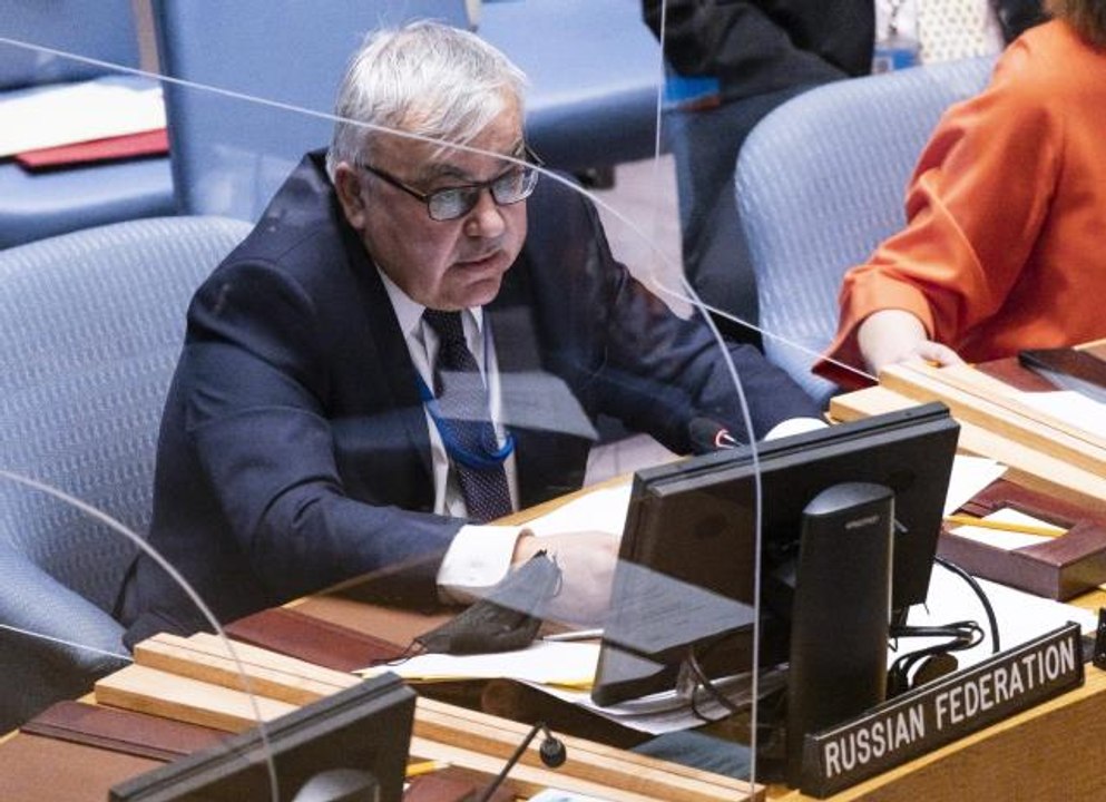 Son dakika... Rusya Dışişleri Bakan Yardımcısı Verşinin: "Batılı ülkelerin asılsız iddiaları nedeniyle BM Güvenlik Konseyi sirke çevriliyor"Rusya, BM Güvenlik...