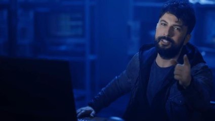 Tarkan'ın çok konuşulan yeni şarkısı Geççek, YouTube'da trend listesinin zirvesine yerleşti