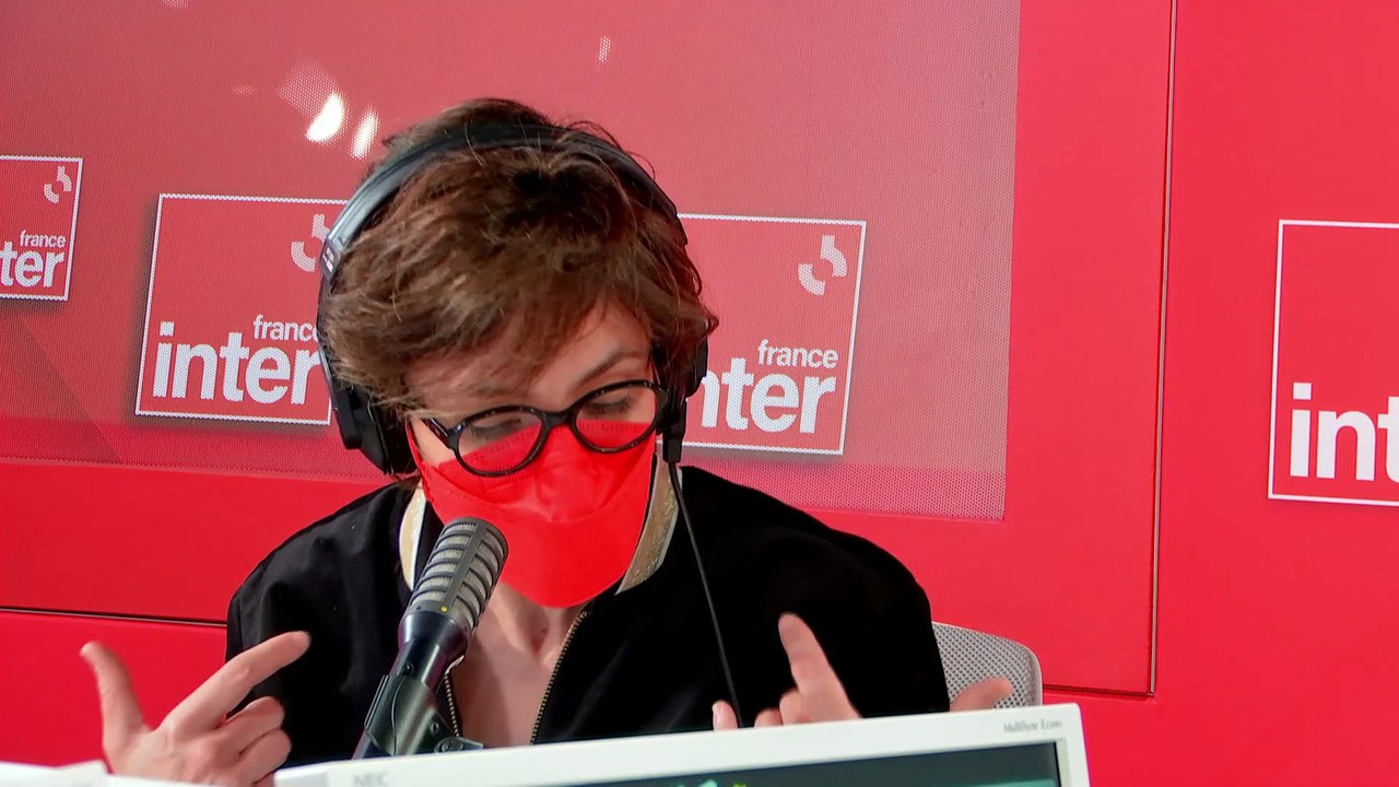 "Louxor j'adore" par Philippe Katerine, une Castafiore, au centre d’un dancefloor qui réunit toute la France - Tubes and Co