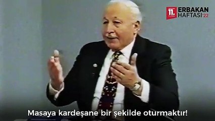 Saadet Partisi'nden, Necmettin Erbakan'ın ölüm yıl dönümünde 'Masa' vurgulu paylaşım