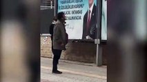 Vatandaş ağlayarak Erdoğan'ın bilboard fotoğrafına isyan etti