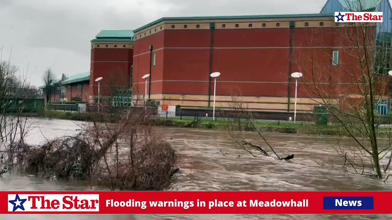 MUST WATCH: flood warnings are in place on the River Don at Meadowhall with flood barriers out to protect Meadowhall shopping centre