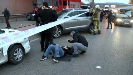 Son dakika! ÇEKMEKÖY'DE 7 ARACIN KARIŞTIĞI ZİNCİRLEME KAZADA 2 KİŞİ YARALANDI