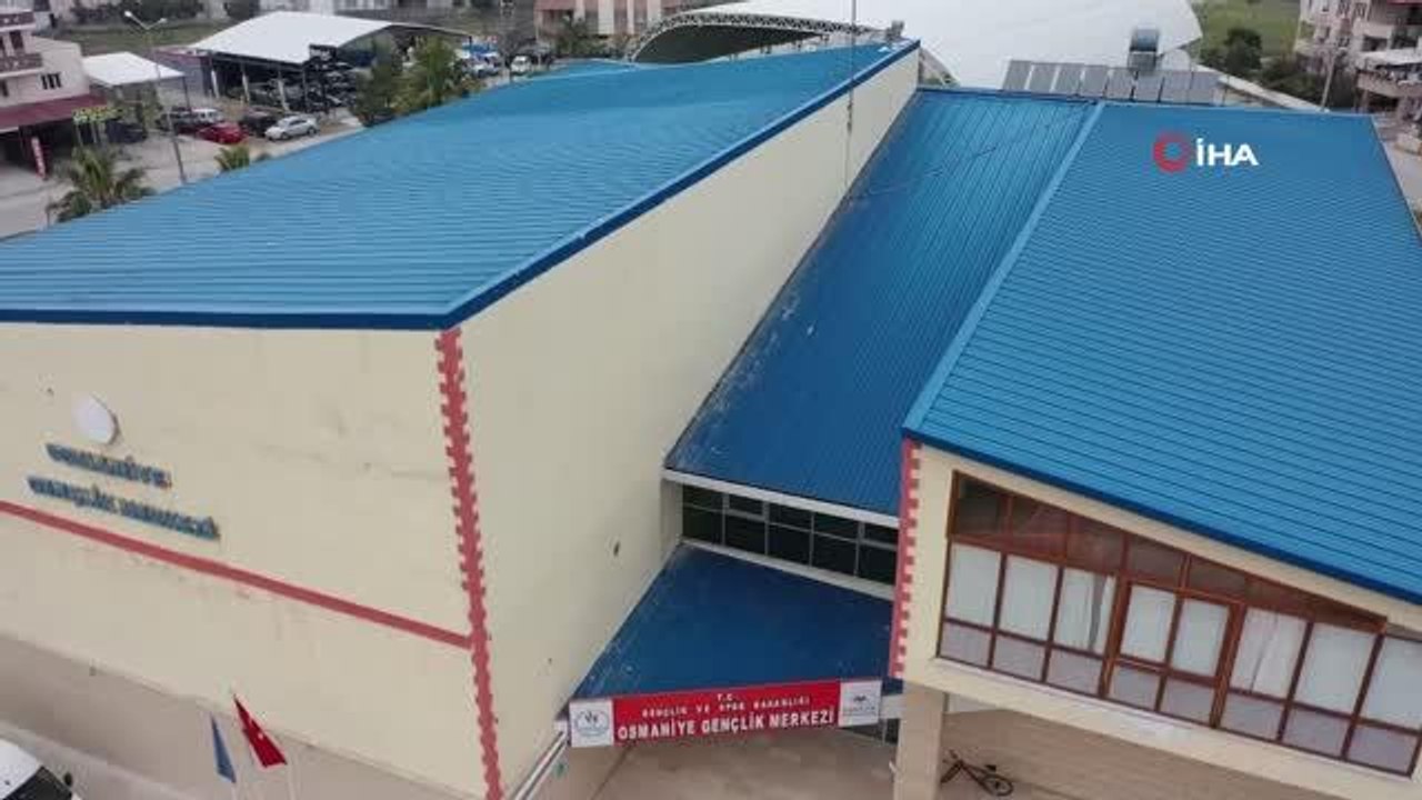 "Kitap Kahve" sınava hazırlanan öğrencilerin ikinci evi oldu