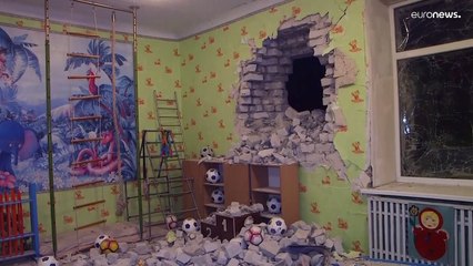 الأزمة الأوكرانية | موسكو تعلن انسحاباً جديداً لقواتها وتوتر و"انتهاكات" شرق أوكرانيا