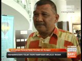 Keluarga penumpang pulang ke rumah