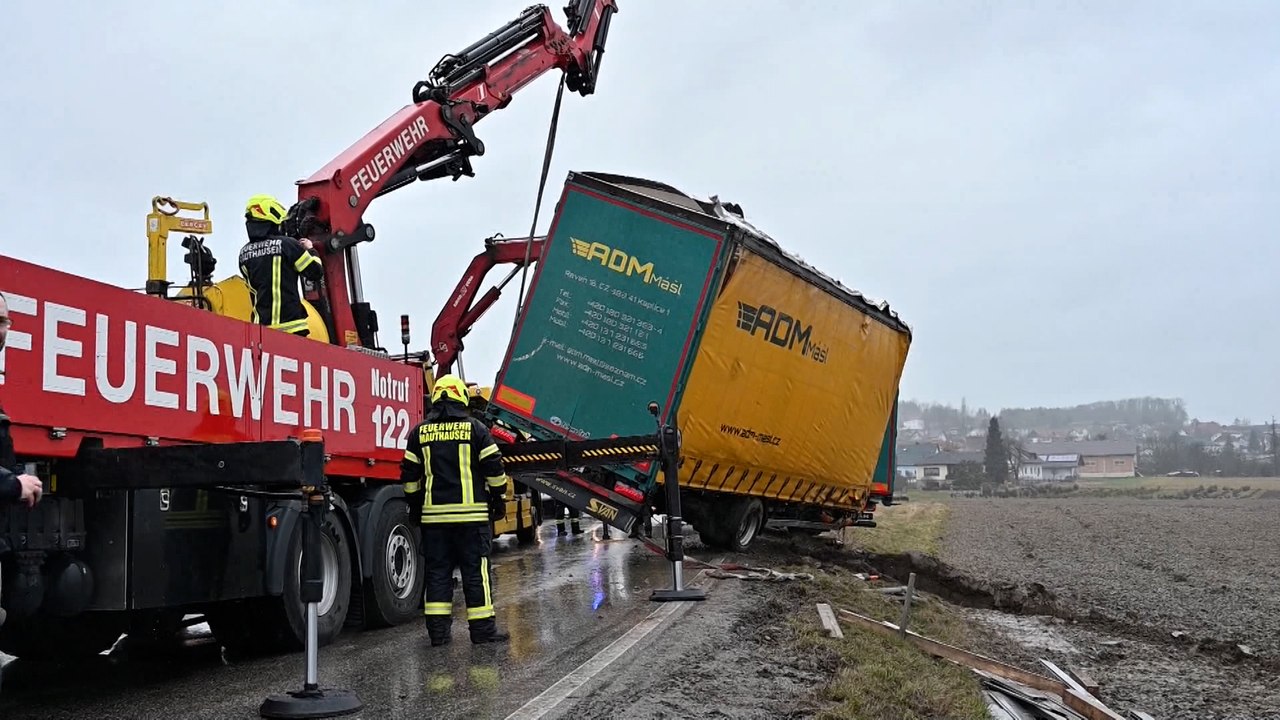 Sturm fegte über Österreich: Zahlreiche Feuerwehren im Einsatz