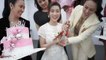 Nhật Kim Anh mừng sinh nhật khách hàng thân thiết 6 miếng vàng