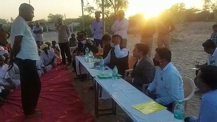पीड़ा बयां...पानी नहीं बरसा, बुवाई के बाद फसलें हो गई बर्बाद